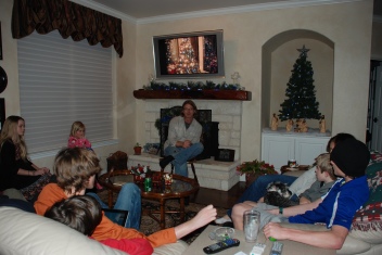 2013-12-23 20-50-42 Hildebrand Christmas.jpg